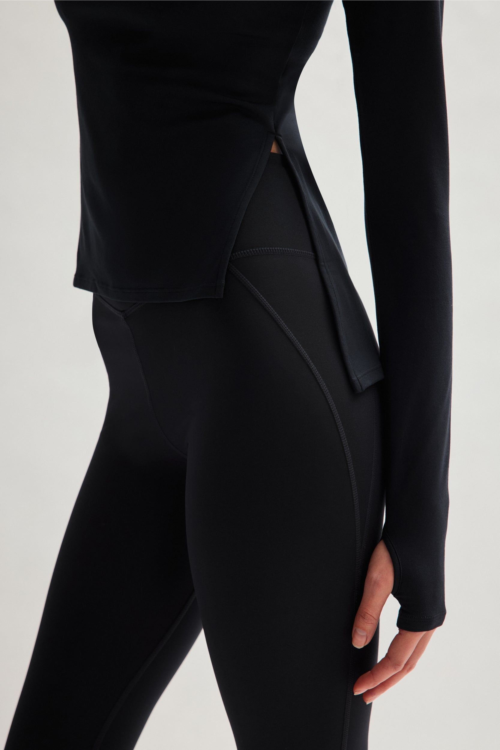 Black ReSet High-Low Long Sleeve Top