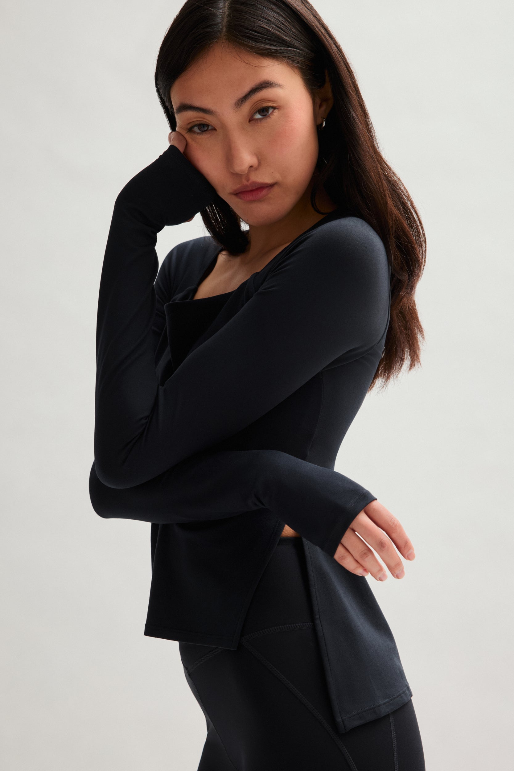 Black ReSet High-Low Long Sleeve Top