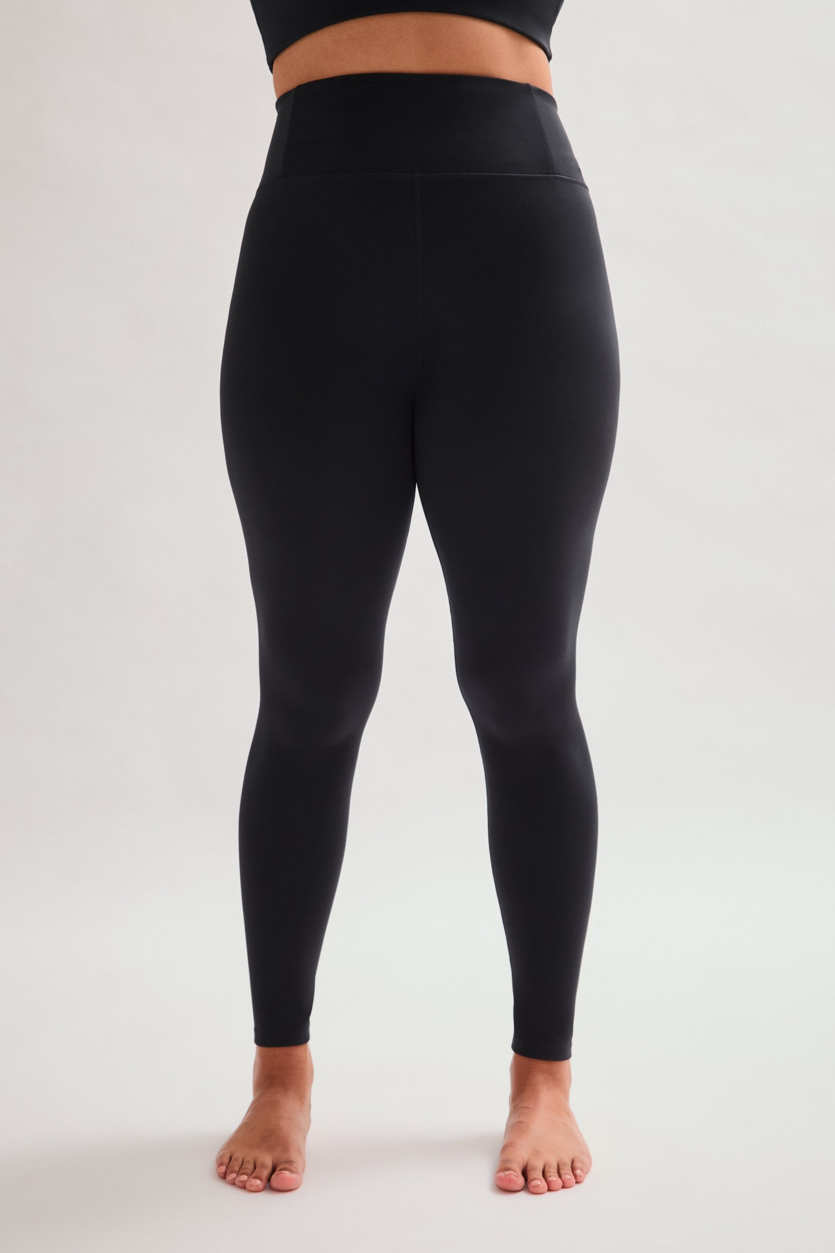 Black FLOAT Ultralight Legging — Girlfriend Collective