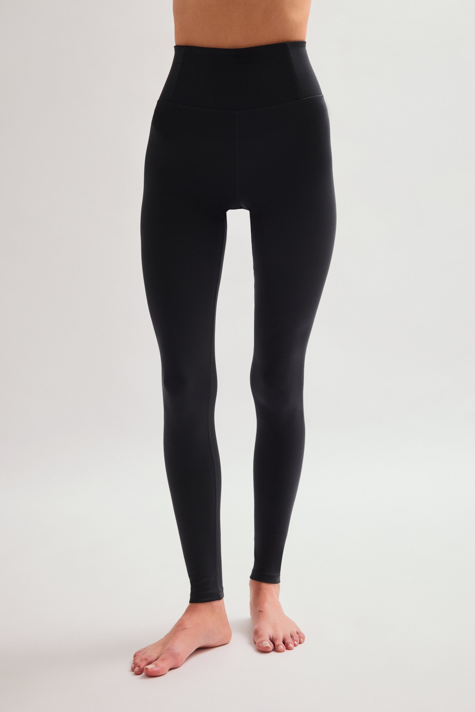 Black FLOAT Ultralight Legging