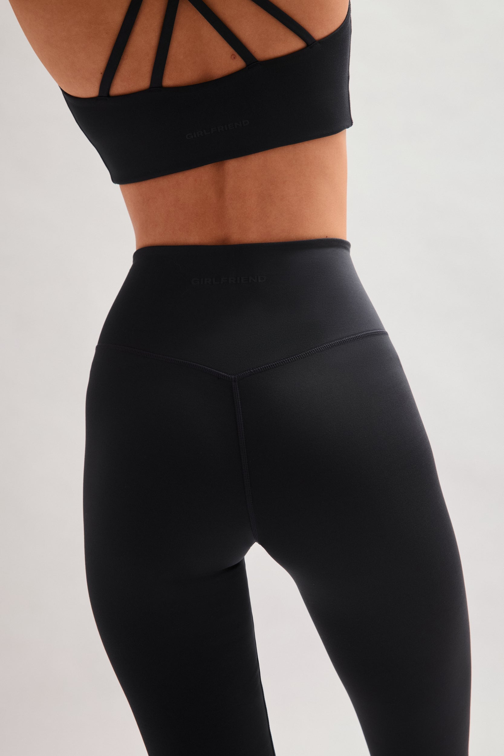 Black FLOAT Ultralight Legging