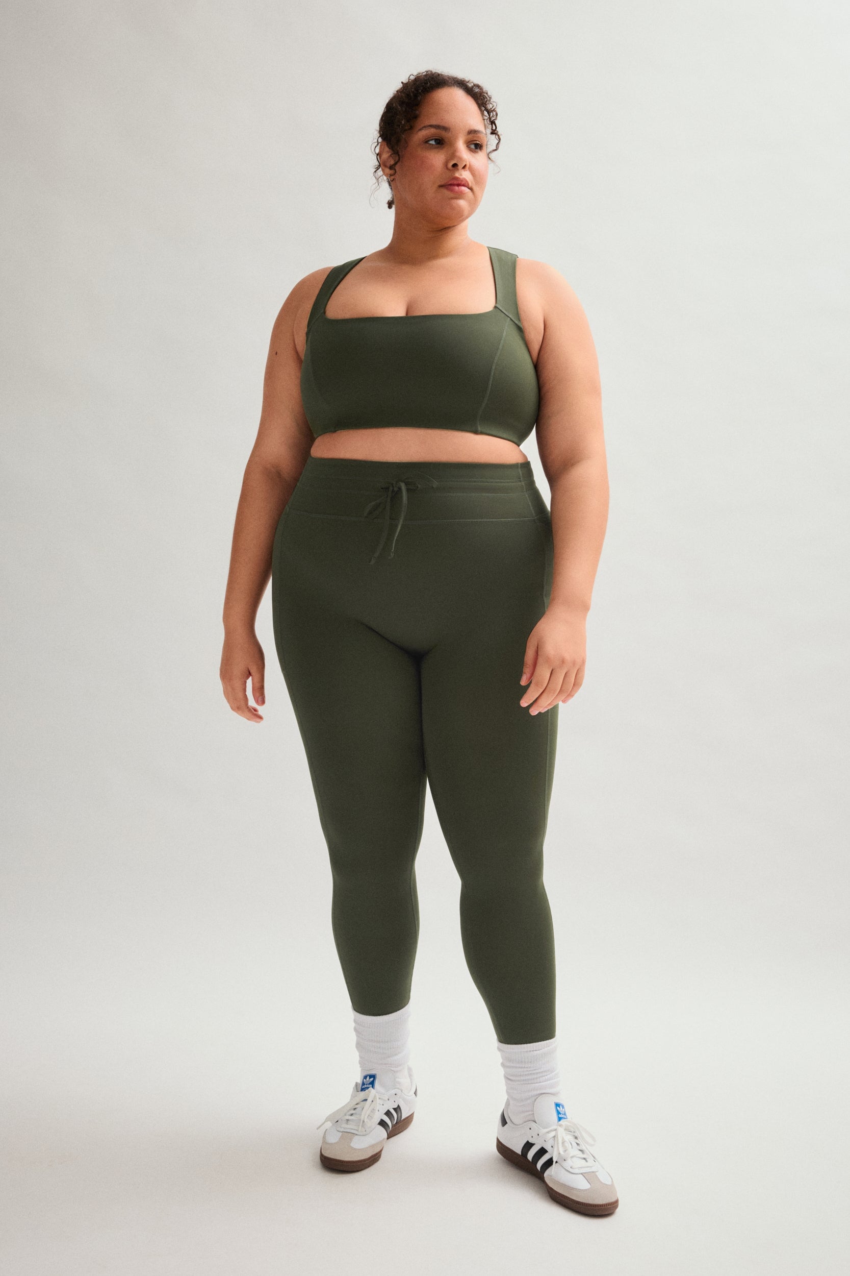 Terrace Compressive Drawstring Pocket Legging