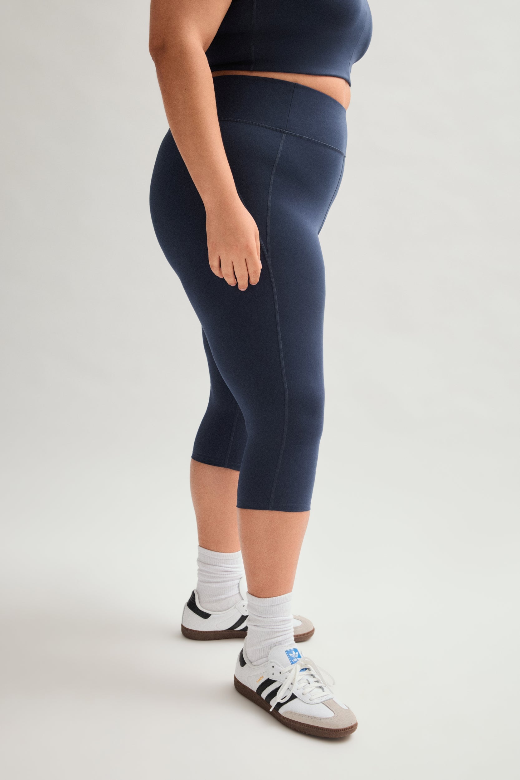 Skyline Compressive High-Rise Capri