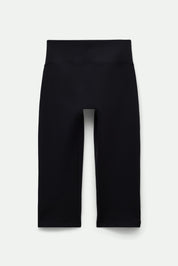 Black Luxe High-Rise Capri