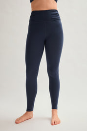 Skyline Compressive Pleated Waistband Legging