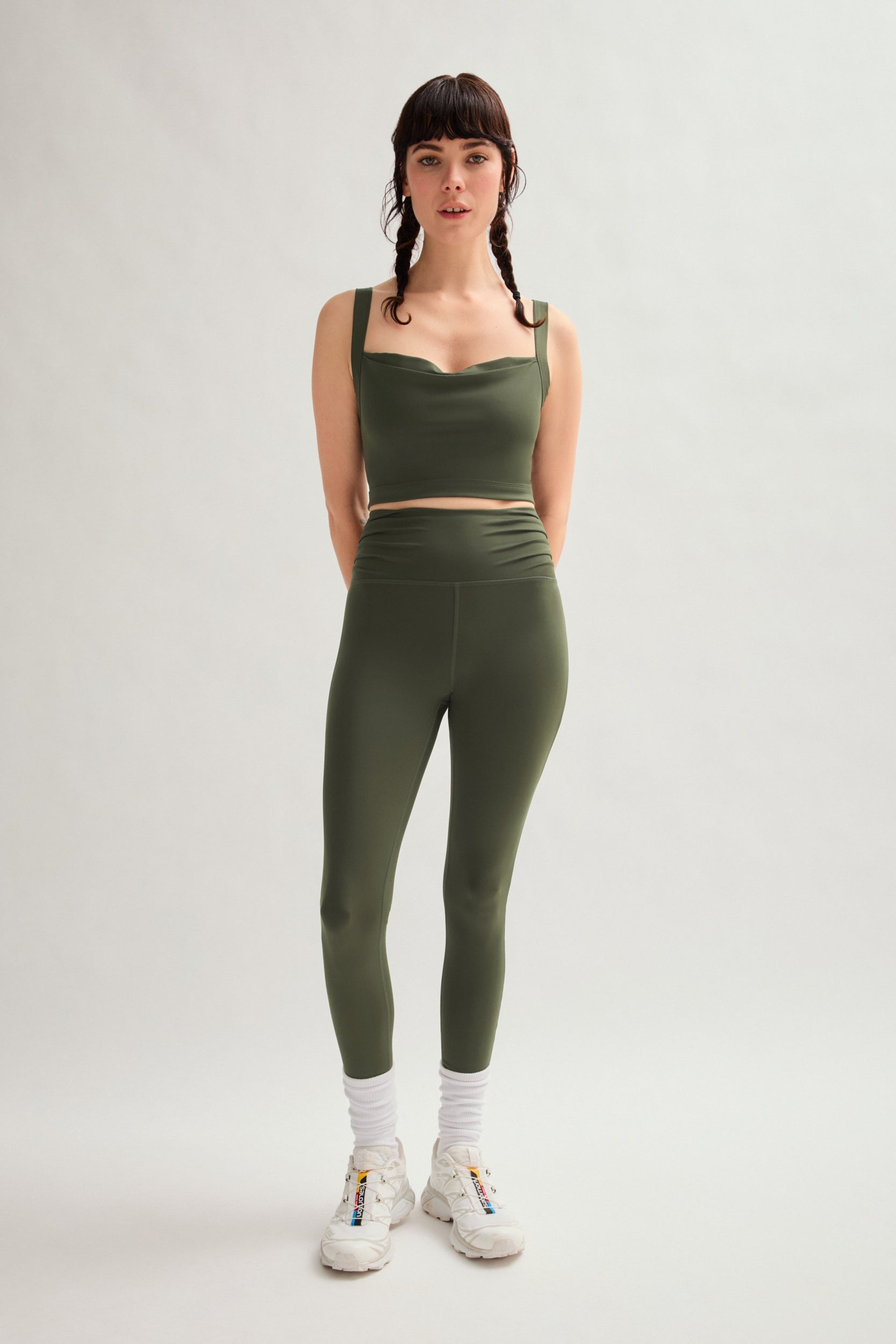 4123_PleatedWaistbandLegging_XS_Terrace_61_web.jpg