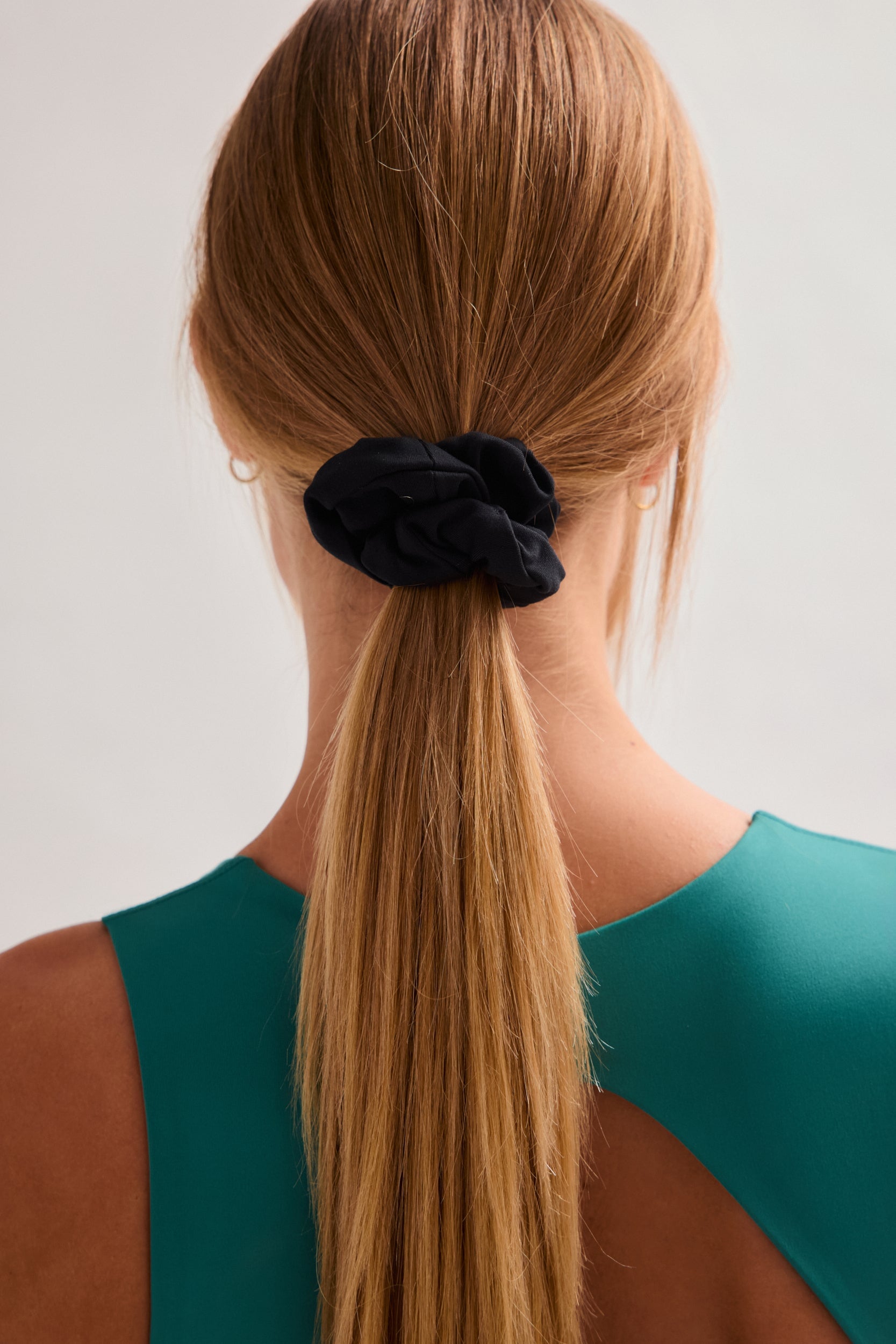 8013_Scrunchie_Black_1.jpg